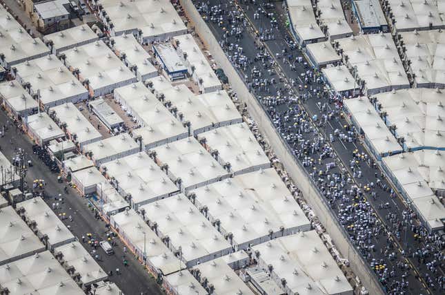 Image for article titled The Hajj’s massive scale, seen from the air