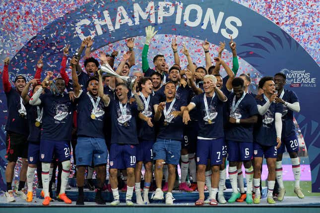 United States players celebrate after defeating Canada in a CONCACAF Nations League final match 