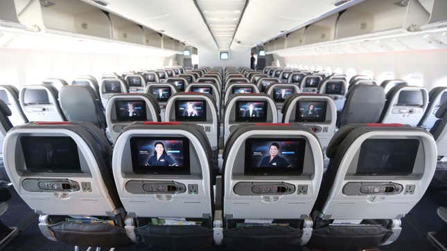 Imagen para el artículo titulado Los asientos más seguros de un avión son precisamente en los que nadie quiere sentarse