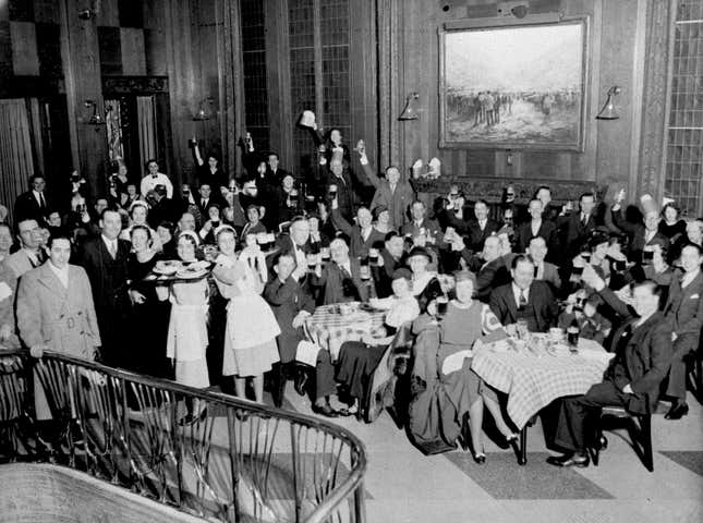 Image for article titled Photos: The rise and fall of prohibition in the US