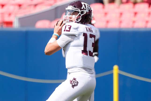 Image for article titled College Football’s 2022 Jekyll &amp; Hyde QB situations