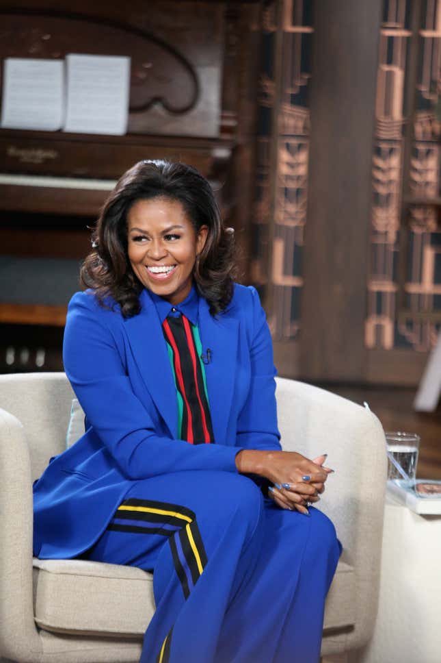 Image for article titled Even More of Michelle Obama&#39;s Best Book Tour Looks