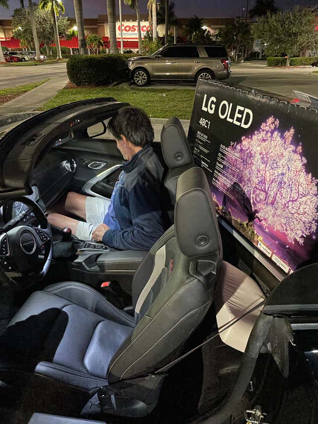 Image for article titled This Will Fit: The Art Of Moving Big Things With Small Cars