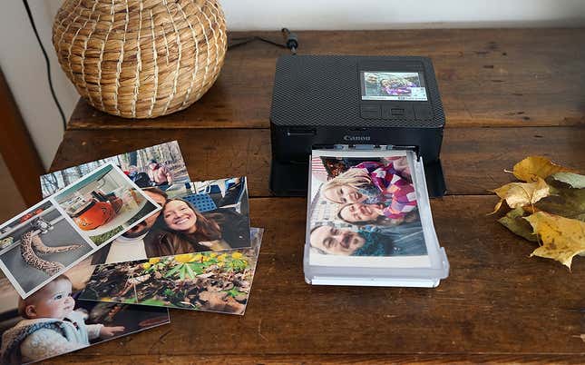 Imagen para el artículo titulado Canon Selphy CP1500, una pequeña impresora de fotos para las grandes ocasiones