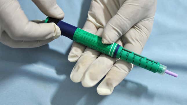Una pluma de insulina (o “Insuline pen”).