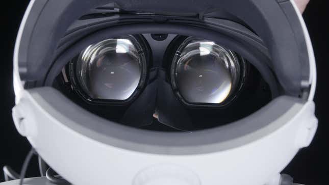 A picture shows the inside of the PS VR2 headset, revealing the lenses.