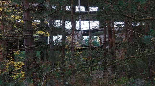 Image for article titled I Visited An Abandoned Nazi Vacation Spot After My $600 Minivan Stranded Me In Sweden