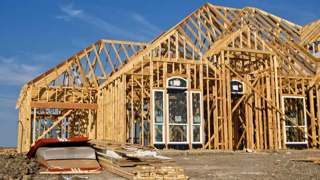 Image for article titled The Biggest Construction Red Flags to Look for in a Brand New Home