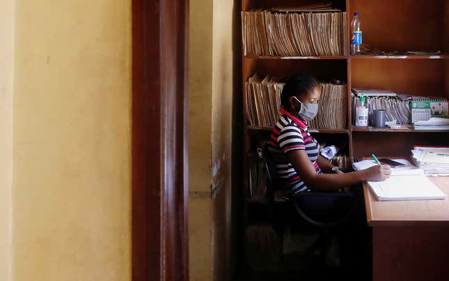 Image for article titled Africa:女性の仕事は「暇つぶし」?