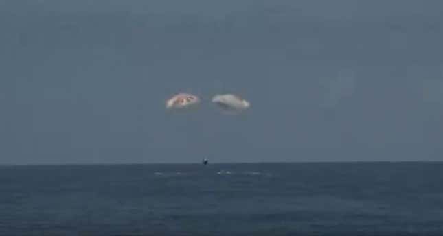 Imagen para el artículo titulado La primera misión privada a la ISS aterriza con éxito sobre el Atlántico