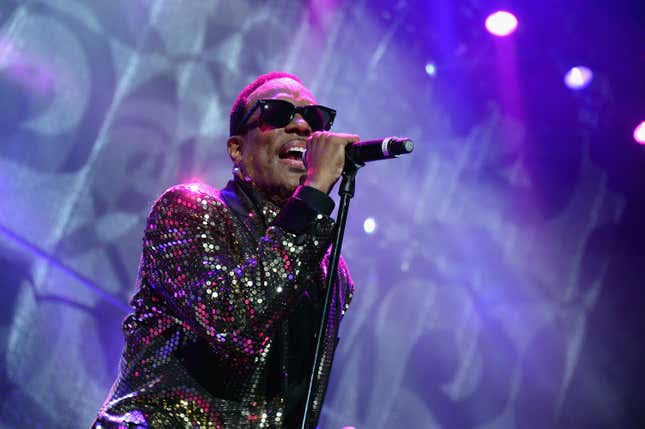 Image for article titled Charlie Wilson’s Tiny Desk Concert Is an R&B Masterclass Black Twitter Can't Get Enough of