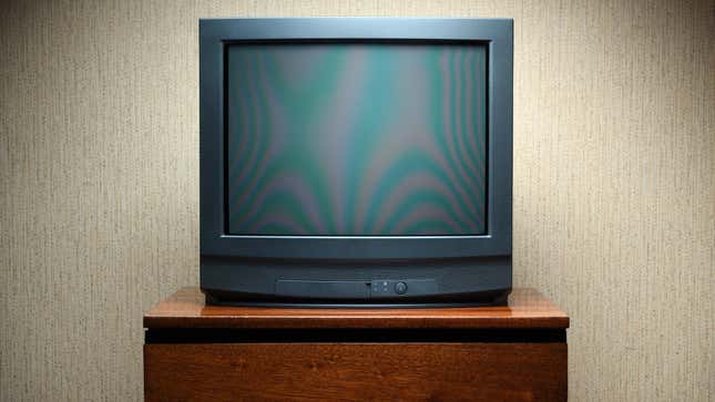 「何年も前に買ったかさばるブラウン管テレビの和解を手に入れよう」というタイトルの記事の画像