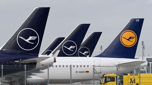 Image for article titled Strike Cancels Nearly Every Lufthansa Flight in Germany