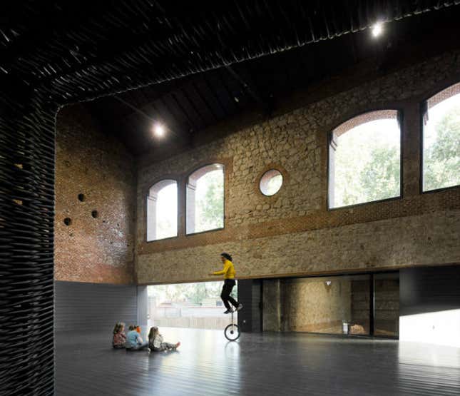 Former slaughterhouse Cinema Center in Matadero de Legazpi by ch+qs architects