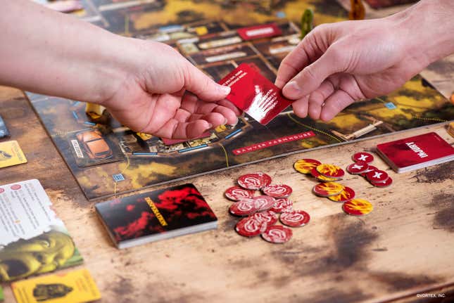 Image for article titled New Texas Chainsaw Massacre Board Game Embodies the Movie's Gruesome Spirit