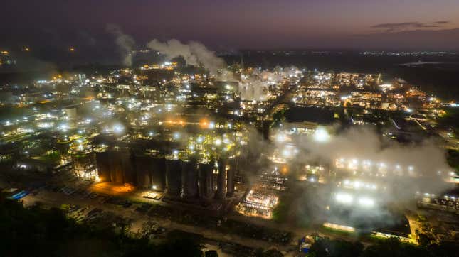 Image for article titled Mining Aluminum for the Ford F-150 Lightning Is Allegedly Making Thousands in the Amazon Rainforest Sick
