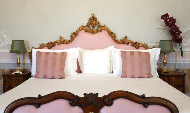 bed sex covid-19