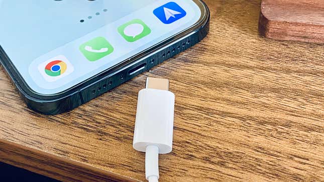 Image for article titled Apple May Be Forced to Embrace USB-C for Future iPhones
