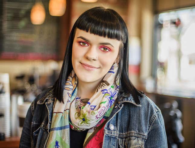 Image for article titled ‘It’s Been A Long Time Since I’ve Done This So I Need To Take It Slow,’ Says Woman On Date Attempting To Smile