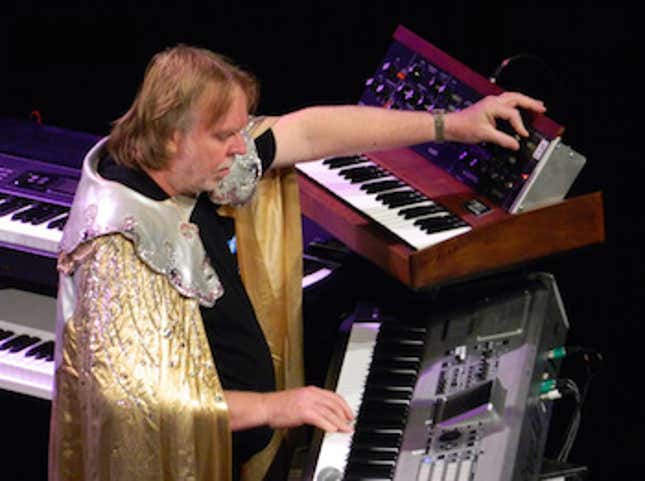 Image for article titled A Beginner's Guide to the Synth