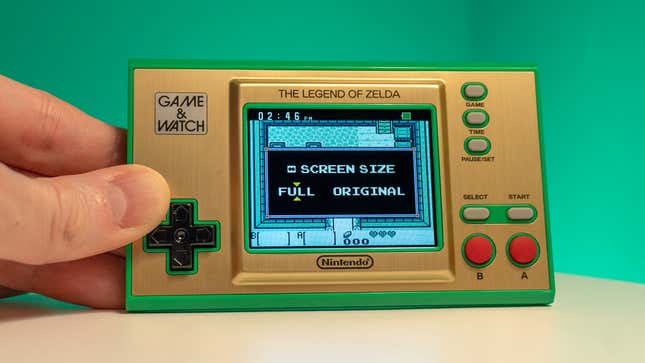 You can toggle between the box aspect ratio of the game as it appeared on the Game Boy’s screen, or stretch it out to fill the G&W’s slightly wider display.