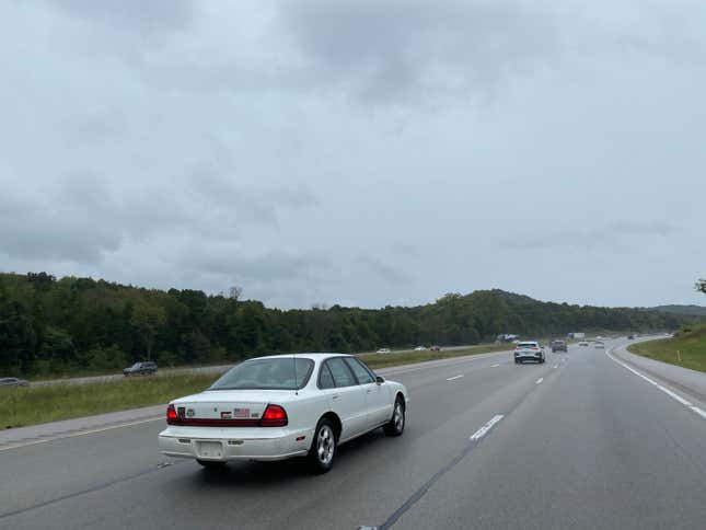 Image for article titled The Oldsmobile LSS Is A Luxury Highway Bomber You Forgot Existed