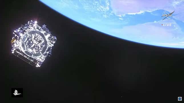 El Webb en órbita poco después de que el telescopio se separara del cohete Ariane 5.