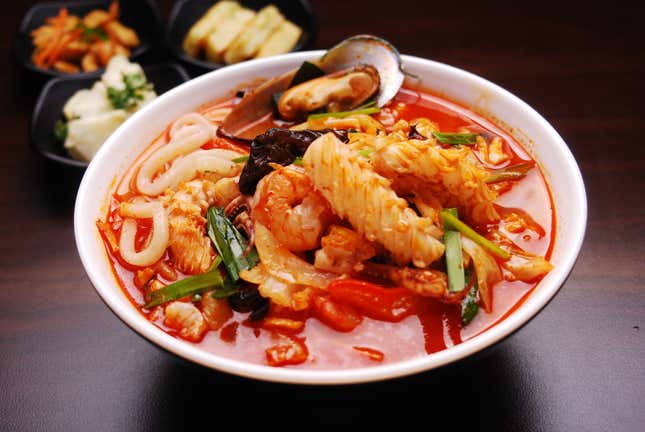 korean spicy noodle