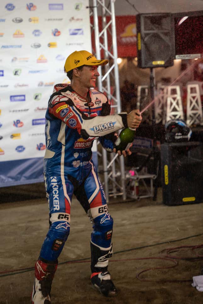 Image for article titled Racing Doesn't Get More Gnarly Than One Mile Flat Track Motorcycles