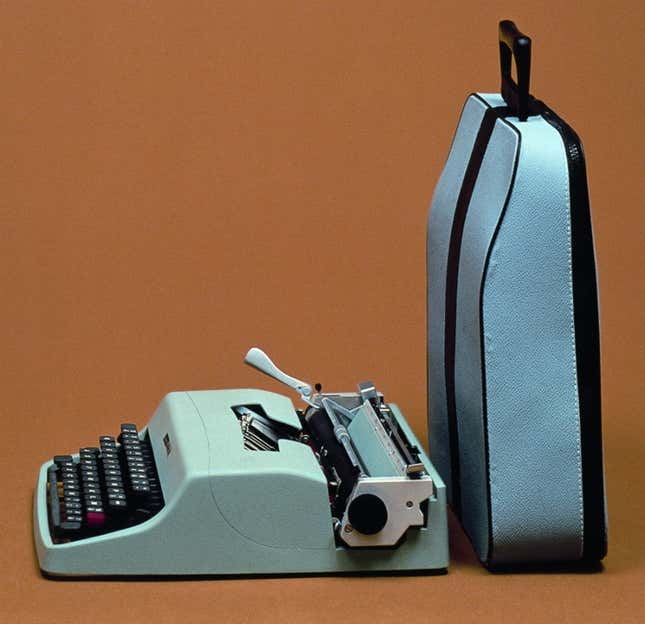 The Lettera 32.