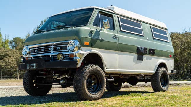 Someone Turned An Old Van Into An Epic 4x4 V8-Powered Camper