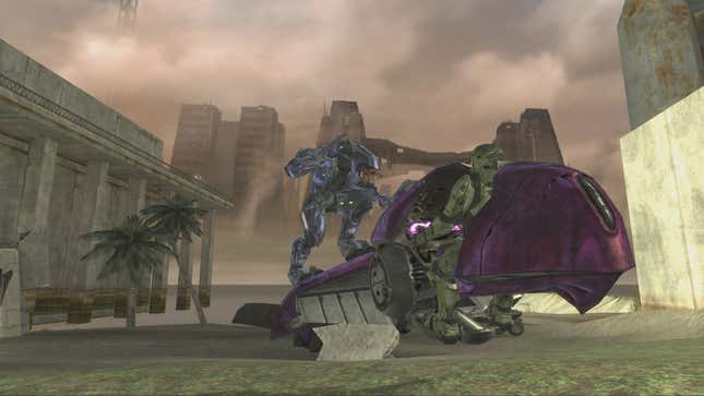 An Elite hijacks a Ghost piloted by the Master Chief.