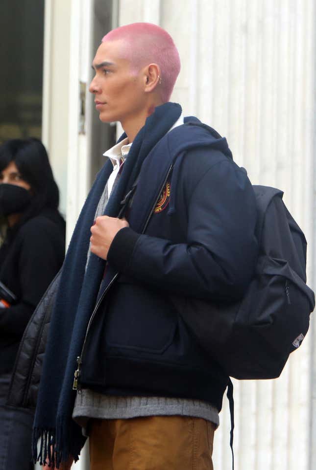 Image for article titled The Gossip Girl School Uniforms Are Sparkling New and Messing Me Up