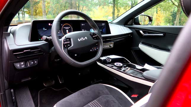 Image for article titled I Drove The 800-Volt Hyundai Ioniq 5, The First Car On The 'Revolutionary' E-GMP Platform. It's Fantastic