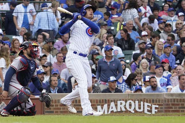 Watch Chicago Cubs center fielder Cody Bellinger hit first home run of  Spring