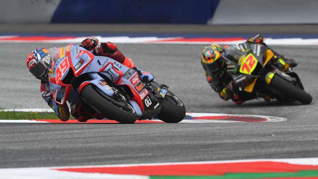 Image for article titled MotoGP Will Introduce Sprint Races in 2023, Riders Threaten to Unionize