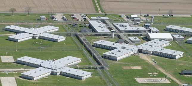 Image for article titled What It's Like To Play A Round Of Golf At A Maximum Security Prison