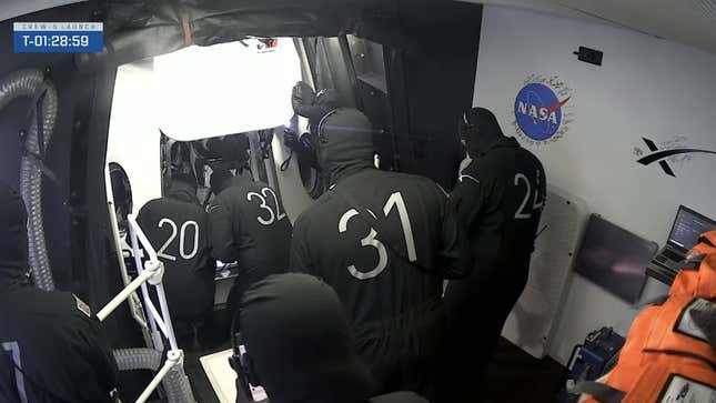 Imagen para el artículo titulado Un pelo humano interrumpe un lanzamiento de SpaceX