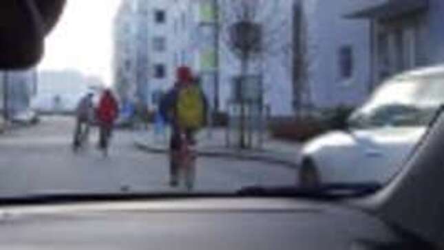 Los nuevos coches de Volvo se frenan al instante al detectar a un ciclista