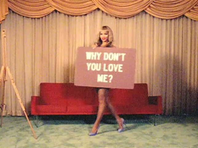 Beyoncé An (Un)Happy Homemaker In New Video