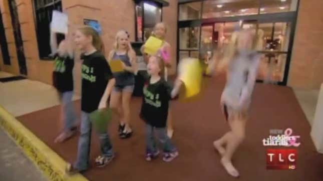<i>Toddlers & Tiaras</i>' MaKenzie Struggles With Newfound Fame