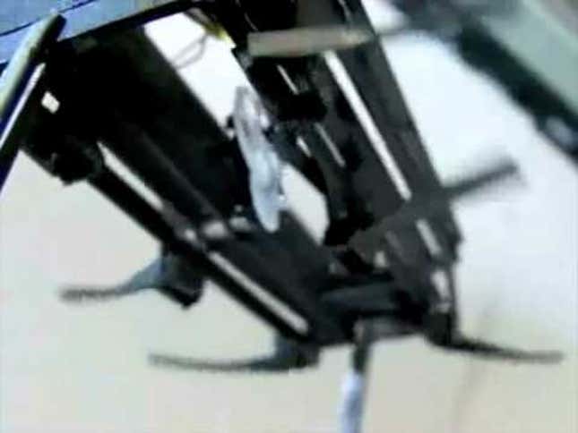Cockroach-Inspired Robot Survives 8-Story Fall, Will Outlive Us All