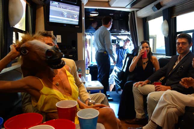 Image for article titled Can Dirtbags, Pretty Ladies, And Twitter Save Horse Racing?