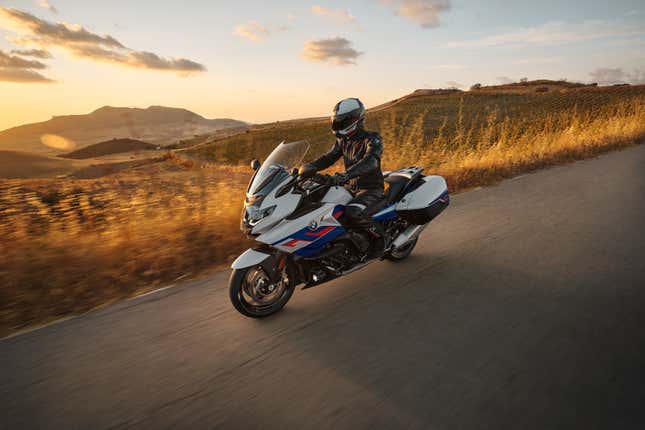 Image for article titled BMW's New K 1600 Is Germany's Answer To The Honda Gold Wing