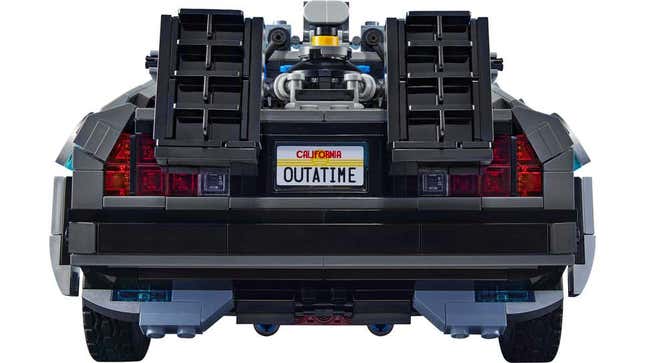 Imagen para el artículo titulado El nuevo DeLorean de Back to the Future de Lego te permite construir versiones de las tres películas