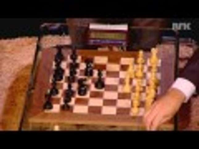 Bill Gates Plays Chess With The World's Best, Loses In 71 Seconds