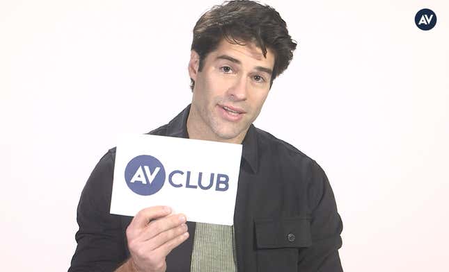 <i>Ghosts</i> star Asher Grodman on losing his pants and dreaming of "West Wing"