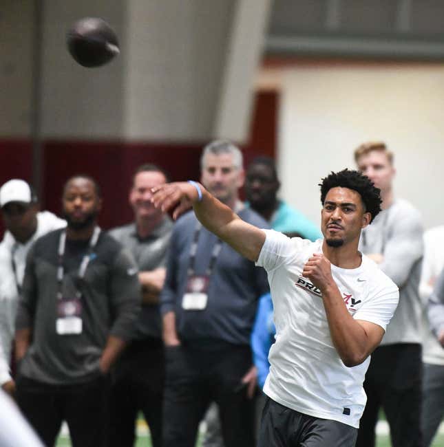 Mar 23, 2023; Tuscaloosa, AL, USA;  Quarterback Bryce Young throws during Pro Day at Hank Crisp Indoor Practice Facility on the campus of the University of Alabama.

Ncaa Football University Of Alabama Pro Day