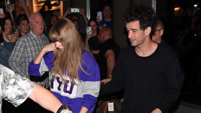 Image for article titled Are Taylor Swift and Matty Healy Making Sweet, Sweet Music Together?