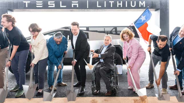 Image for article titled Tesla Lithium Refinery in Texas Is a First for a U.S. Automaker
